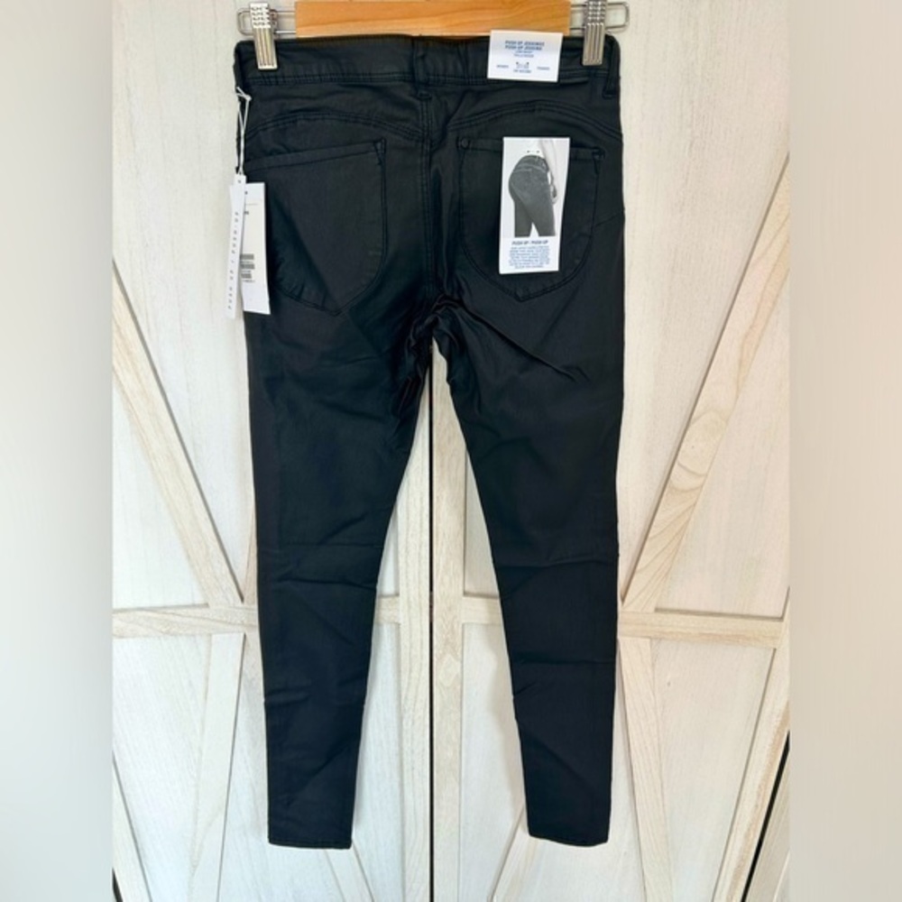 💋NWT H&M Push up jeggings faux leather stretch pants 27/32 - Picture 1 of 8